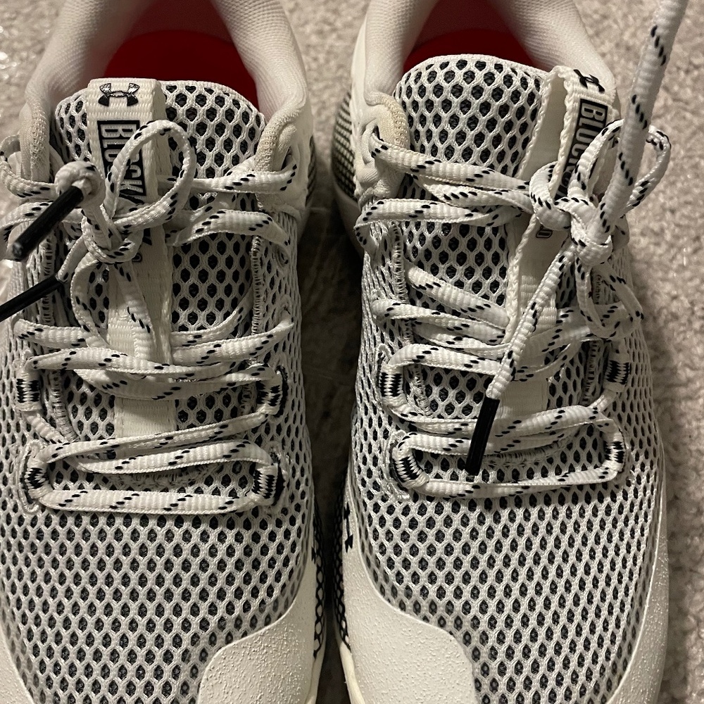 Under Armour Women's Block City 3.0 Shoes sz 8